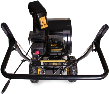 Снегоуборщик бензин. Champion SnowLine PNST656