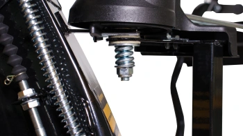 Снегоуборщик бензин. Champion SnowLine PNST661