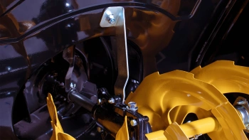 Снегоуборщик бензин. Champion SnowLine PNST661