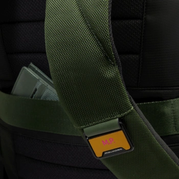 Рюкзак мужской Piquadro Lyss CA6928S143BM/VE зеленый тимьяновый полиуретан/полиэстер/натур.кожа