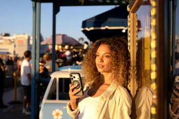 Чехол (клип-кейс) uBear для Apple iPhone 17 Pro Cloud Mag Case