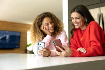 Чехол (клип-кейс) uBear для Apple iPhone 17 Pro Cloud Mag Case