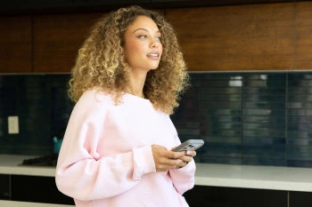 Чехол (клип-кейс) uBear для Apple iPhone 17 Pro Max Cloud Mag Case