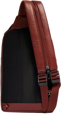Рюкзак слинг мужской Piquadro Solm CA7028S141/CU табачный кожа