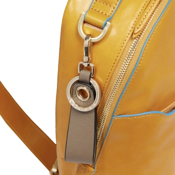 Рюкзак женский Piquadro Blue Square CA6677B2/G горчичный кожа