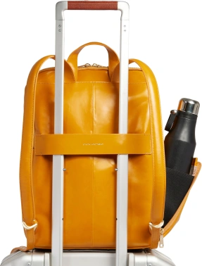 Рюкзак женский Piquadro Blue Square CA6678B2/G горчичный кожа