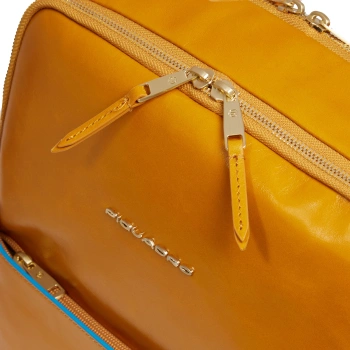 Рюкзак женский Piquadro Blue Square CA6678B2/G горчичный кожа