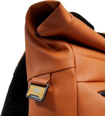 Рюкзак Piquadro C20W CA6291C2OW/CU роллтоп оранжевый полиуретан