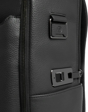 Рюкзак мужской Piquadro Modus CA7106MOS/N черный кожа