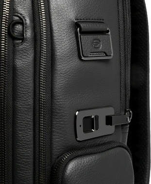 Рюкзак мужской Piquadro Modus CA7107MOSBM/N черный кожа