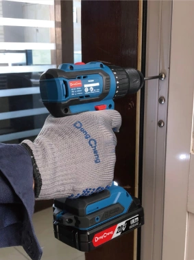 Дрель-шуруповерт DongCheng DCJZ2040