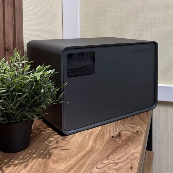 Сейф мебельный LockSworth  VS4524-BK