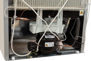 Холодильник Бирюса Б-M151