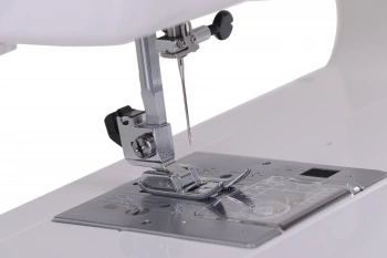 Швейная машина Janome 521