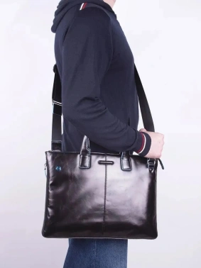 Деловая сумка Piquadro Blue Square CA4021B2/N с отделением для ноутбука 15.6