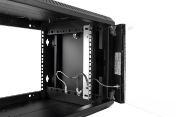 Шкаф коммутационный ЦМО ШРН-Эконом (ШРН-Э-6.500-9005) настенный 6U 600x520мм пер.дв.стекл 75кг черный 470мм 14.94кг 180град. 342мм