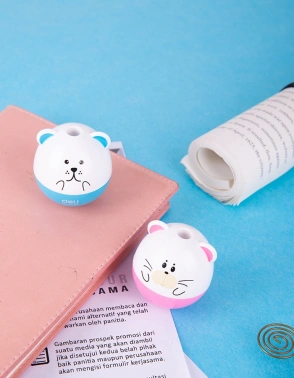 Точилка для карандашей ручная Deli  E0522 Неваляшка