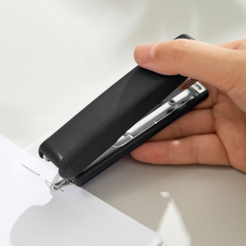 Степлер Deli E0221 Essential N10 (15листов) ассорти 50скоб коробка