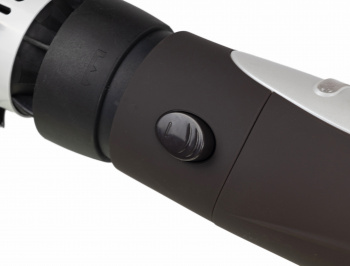 Фен-щетка Starwind SHP7811