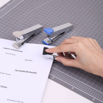 Степлер Deli E0224 Start