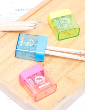 Точилка для карандашей ручная Deli  E0526