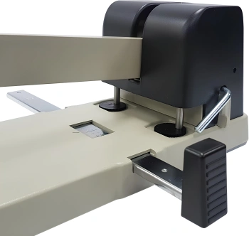 Дырокол Kw-Trio 933