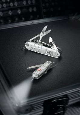 Нож перочинный Victorinox Huntsman