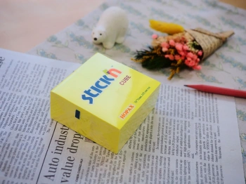 Блок самоклеящийся бумажный Stick`n 21010 76x76мм 400лист. 70г/м2 неон желтый