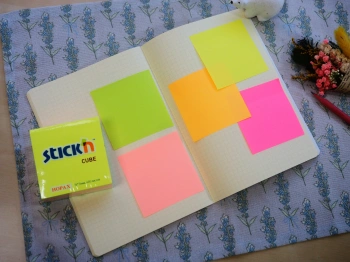 Блок самоклеящийся бумажный Stick`n 21012 76x76мм 400лист. 70г/м2 неон 5цв.в упак.