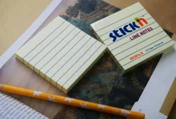 Блок самоклеящийся бумажный Stick`n 21054 76x76мм 100лист. 70г/м2 пастель желтый в линейку