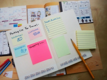 Блок самоклеящийся бумажный Stick`n 21054 76x76мм 100лист. 70г/м2 пастель желтый в линейку