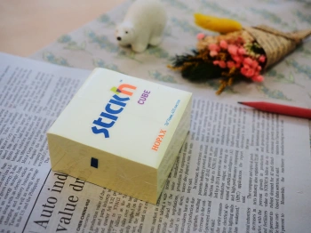 Блок самоклеящийся бумажный Stick`n 21072 76x76мм 400лист. 70г/м2 пастель желтый