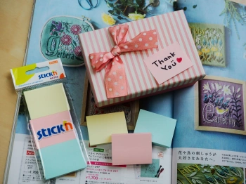 Блок самоклеящийся бумажный Stick`n 21126 38x51мм 100лист. 70г/м2 пастель ассорти 3цв.в упак. европодвес