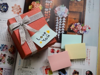 Блок самоклеящийся бумажный Stick`n 21126 38x51мм 100лист. 70г/м2 пастель ассорти 3цв.в упак. европодвес