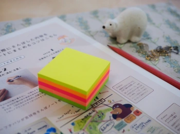 Блок самоклеящийся бумажный Stick`n 21203 51x51мм 250лист. 70г/м2 неон 5цв.в упак.