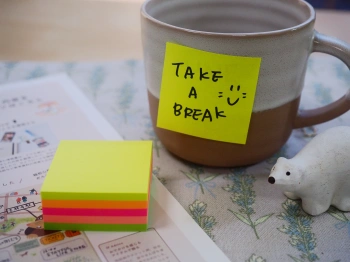 Блок самоклеящийся бумажный Stick`n 21203 51x51мм 250лист. 70г/м2 неон 5цв.в упак.