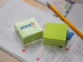 Блок самоклеящийся бумажный Stick`n 21339 51x51мм 250лист. 70г/м2 неон+пастель зеленый 2цв.в упак.