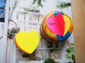 Блок самоклеящийся бумажный Stick`n 21356 64x67мм 250лист. 70г/м2 неон 5цв.в упак. вырубной 