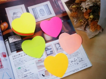 Блок самоклеящийся бумажный Stick`n 21356 64x67мм 250лист. 70г/м2 неон 5цв.в упак. вырубной 