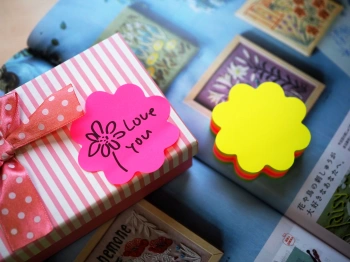 Блок самоклеящийся бумажный Stick`n 21357 67x67мм 250лист. 70г/м2 5цв.в упак. вырубной 