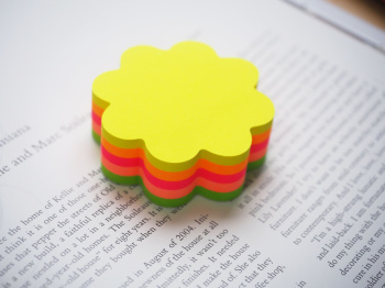 Блок самоклеящийся бумажный Stick`n 21357 67x67мм 250лист. 70г/м2 5цв.в упак. вырубной 