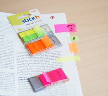 Закладки самокл. индексы пластиковые Stick`n 26017 12x45мм 4цв.в упак. 40лист Z-сложения блистер