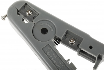 Инструмент Lanmaster TWT-STR-UTP для зачистки кабеля UTP (упак:1шт) серый