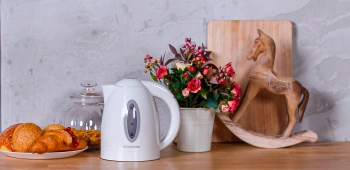 Чайник электрический Starwind SKP2211