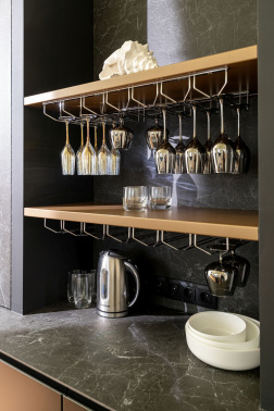 Чайник электрический Starwind SKS4210